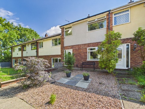 View Full Details for Roslin Gardens, Bolton, BL1