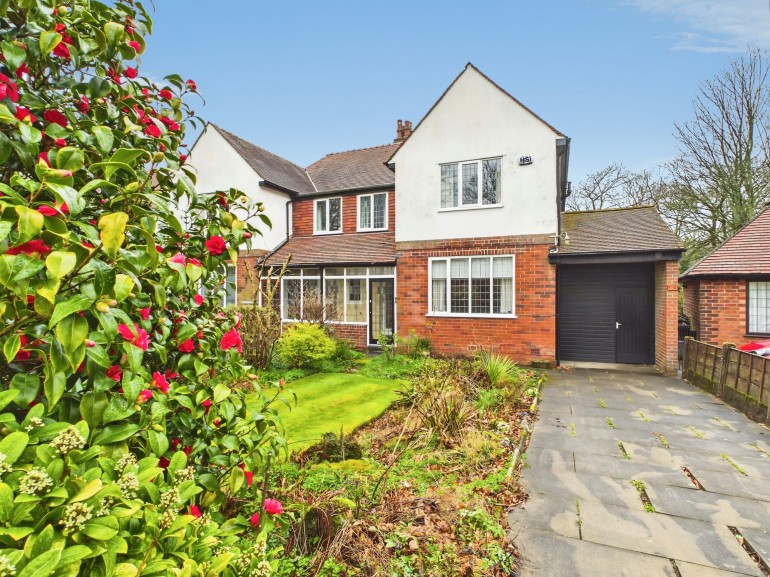 Barrow Bridge Road, Smithills, Bolton, BL1