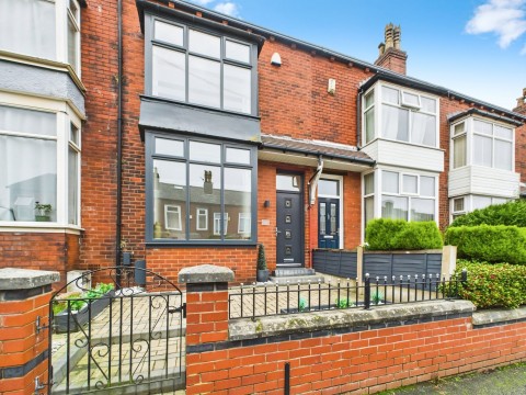 View Full Details for Lonsdale Road, Heaton, Bolton, BL1