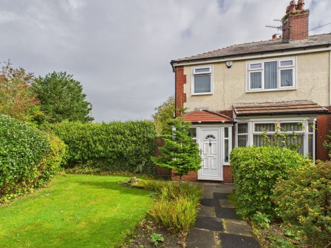 View Full Details for Lingmoor Road, Heaton, Bolton, BL1